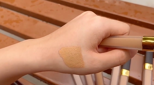 22 hours long lasting moisturizing matte concealer